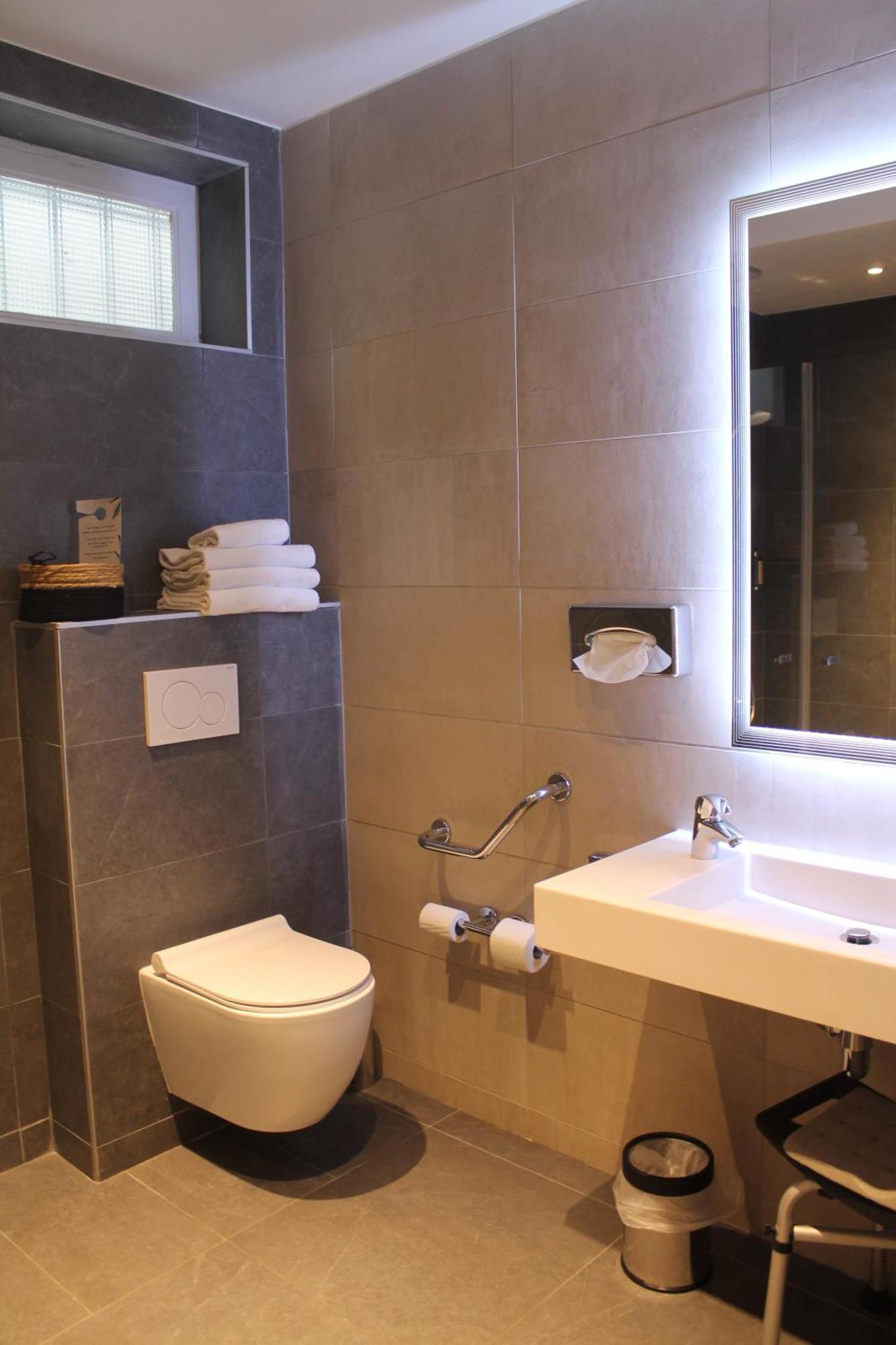 Avia Hotel Saphir Montparnasse Paris Eksteriør billede