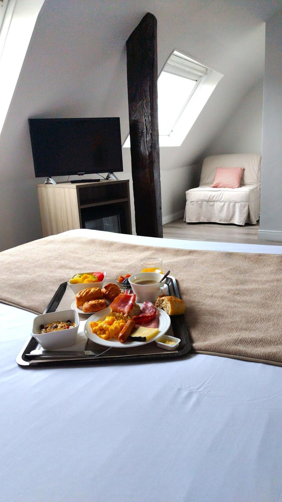 Avia Hotel Saphir Montparnasse Paris Eksteriør billede