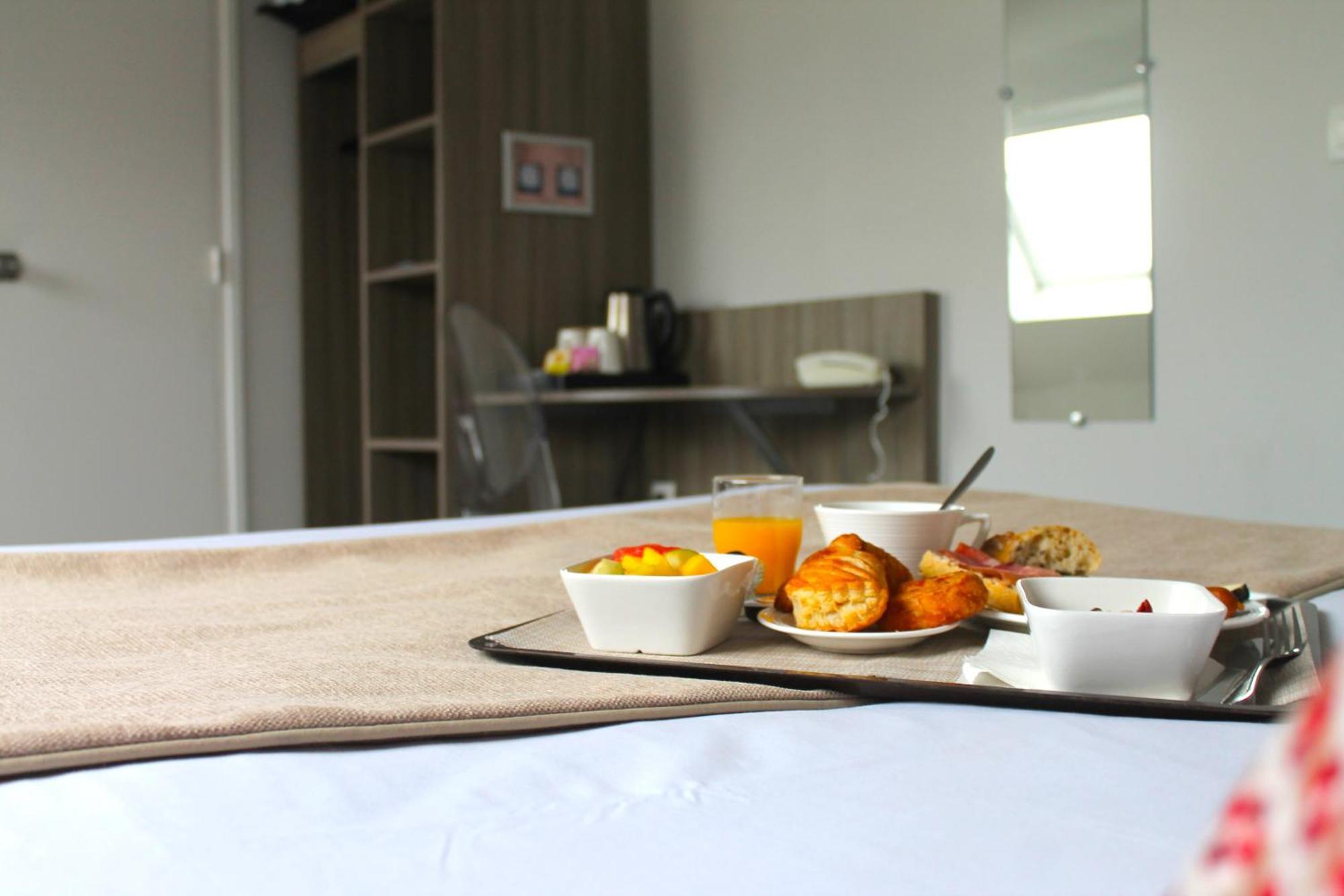 Avia Hotel Saphir Montparnasse Paris Eksteriør billede