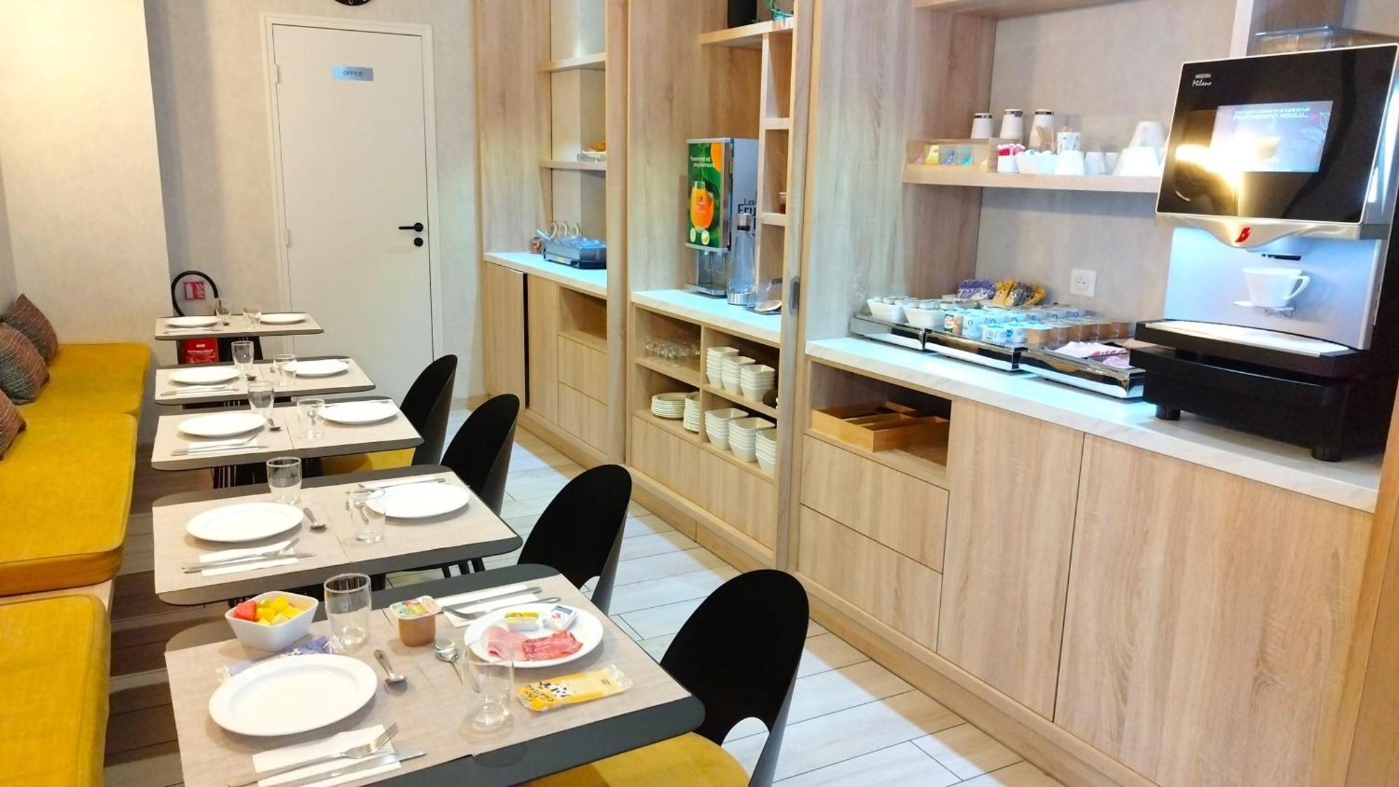 Avia Hotel Saphir Montparnasse Paris Eksteriør billede