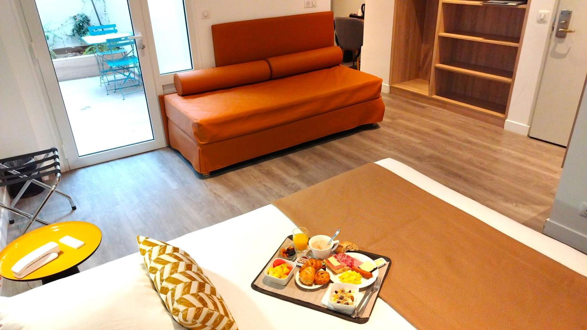 Avia Hotel Saphir Montparnasse Paris Eksteriør billede